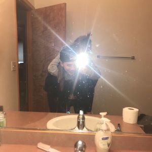 Meet your Posher, Leah